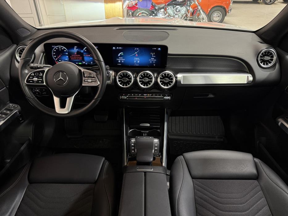 MERCEDES-BENZ EQB 2023