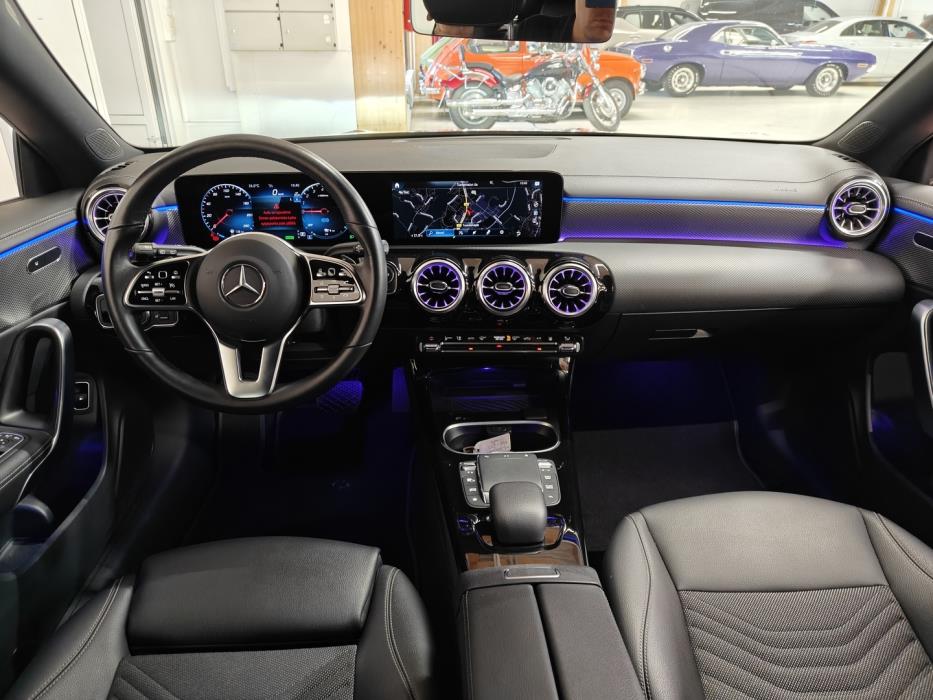 MERCEDES-BENZ CLA 2023