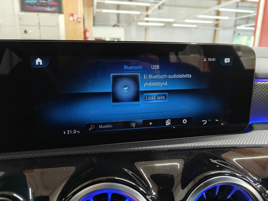 MERCEDES-BENZ CLA 2023