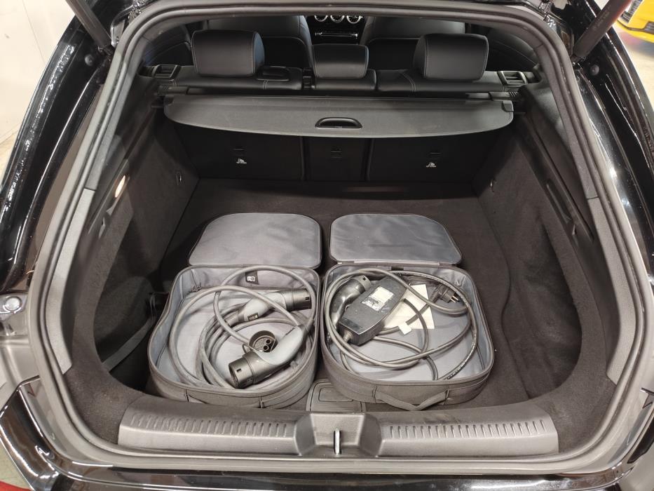 MERCEDES-BENZ CLA 2023