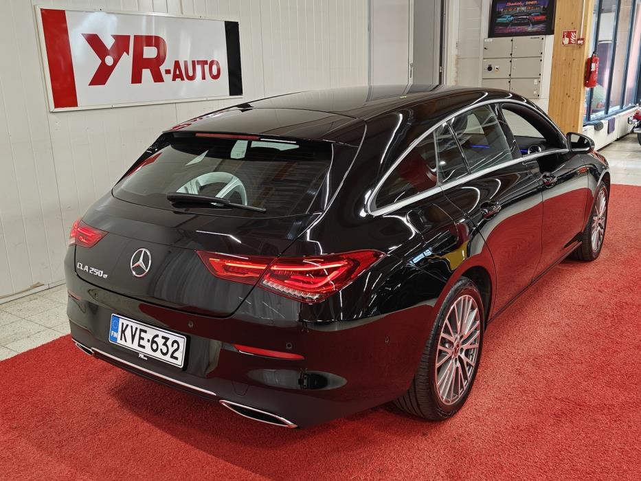 MERCEDES-BENZ CLA 2023