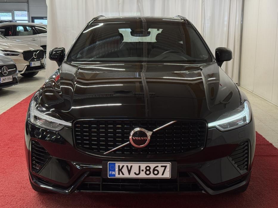 VOLVO XC60 2023
