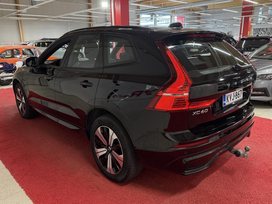 VOLVO XC60 2023