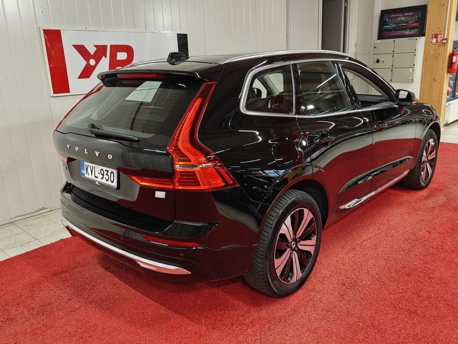 VOLVO XC60 2023