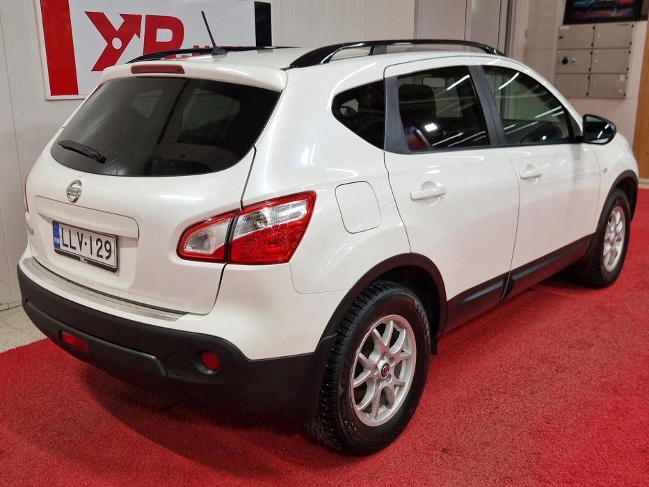 NISSAN Qashqai 2013