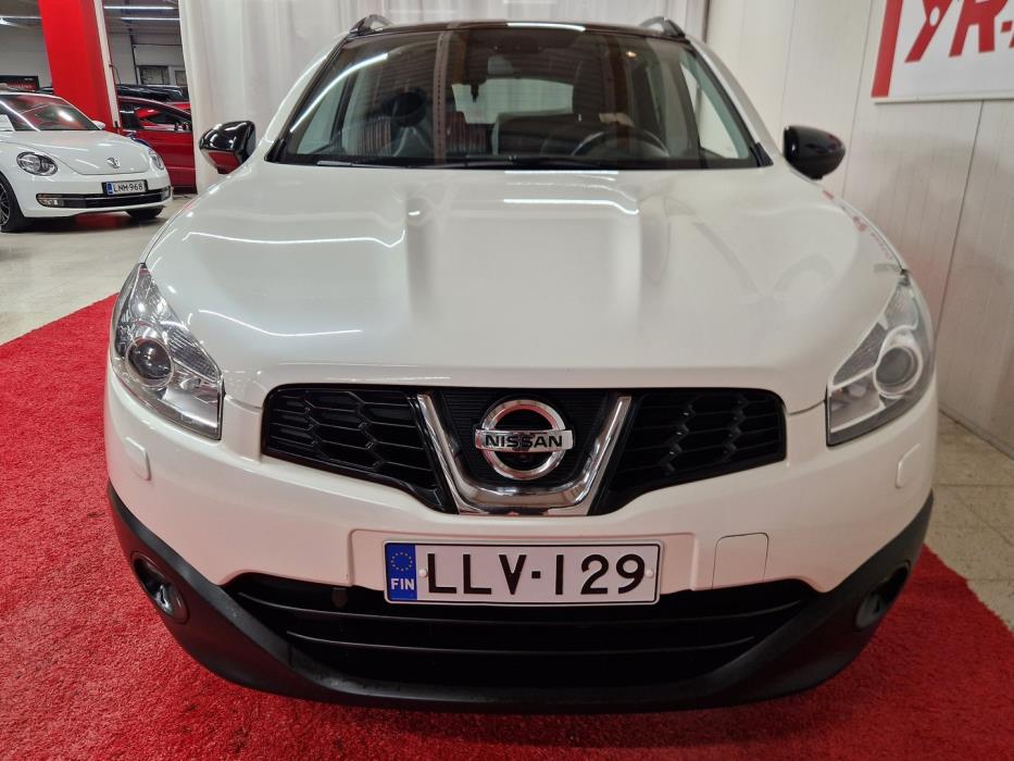 NISSAN Qashqai 2013