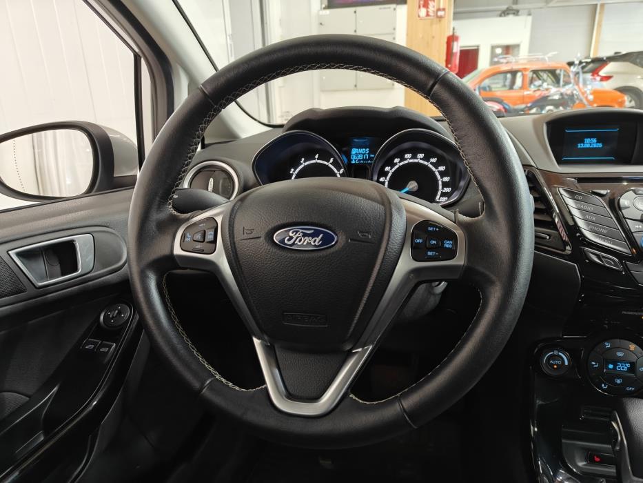 FORD Fiesta 2015