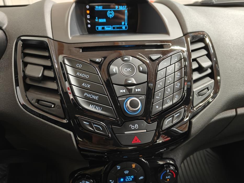 FORD Fiesta 2015