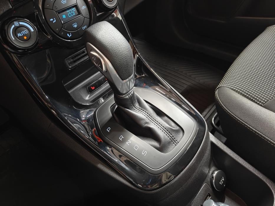 FORD Fiesta 2015