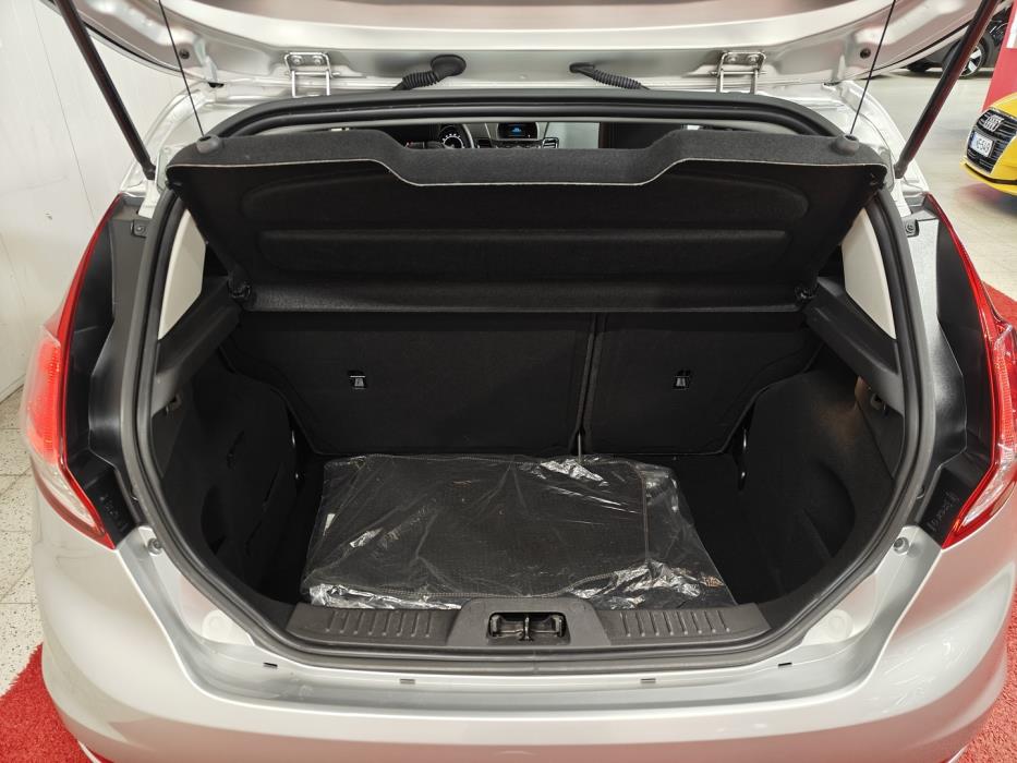 FORD Fiesta 2015