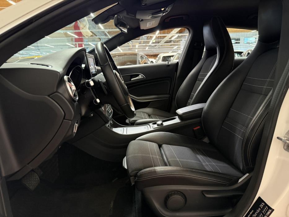 MERCEDES-BENZ CLA 2016