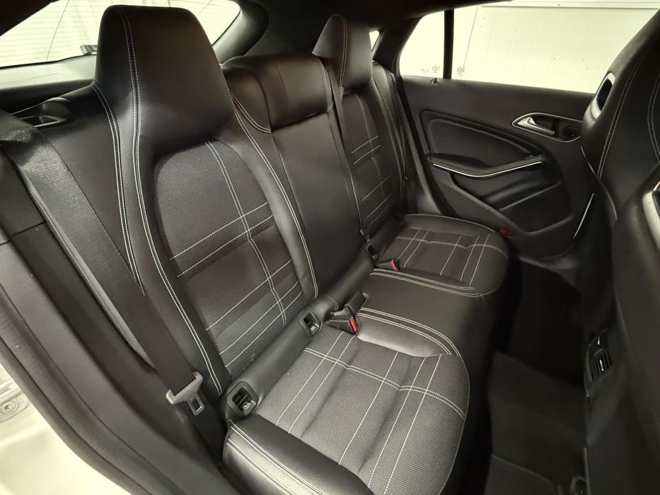 MERCEDES-BENZ CLA 2016