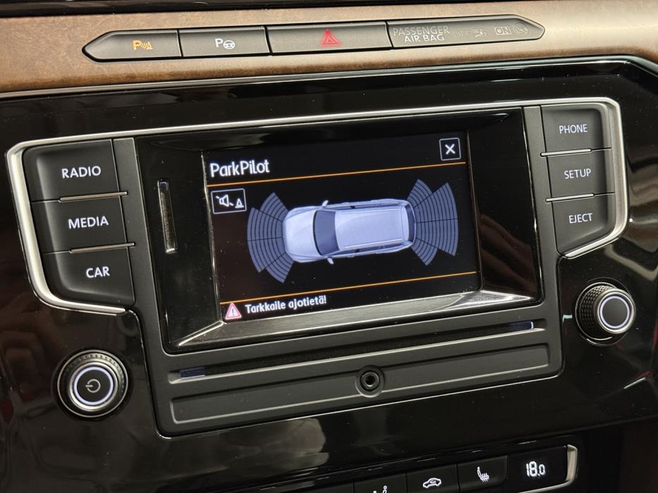 VOLKSWAGEN Passat 2016