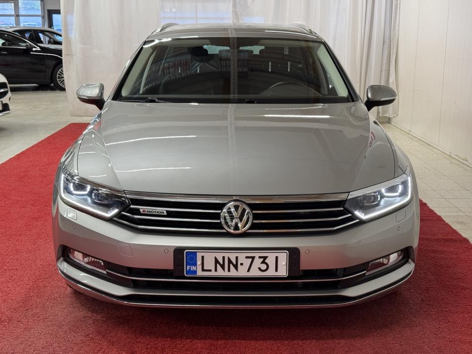 VOLKSWAGEN Passat 2016