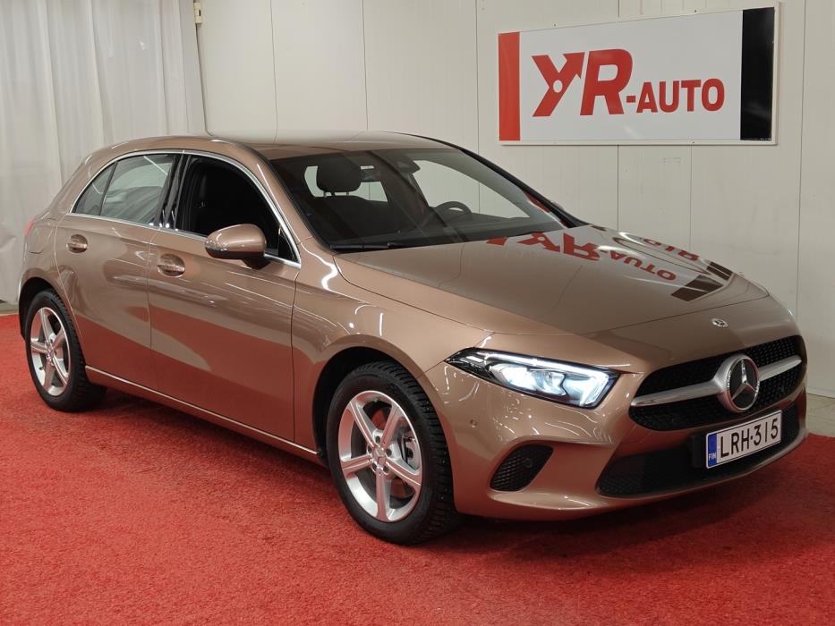 MERCEDES-BENZ A 2023