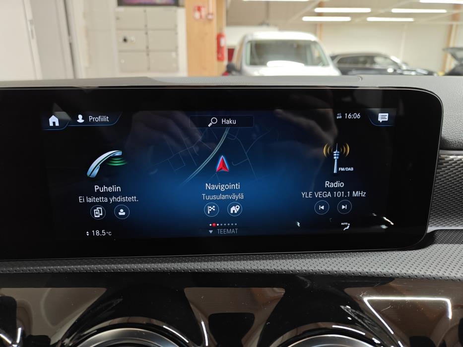 MERCEDES-BENZ A 2023