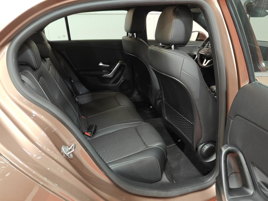 MERCEDES-BENZ A 2023