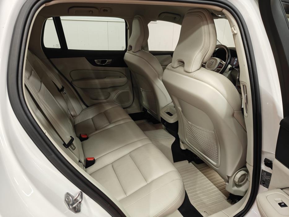 VOLVO V60 2019