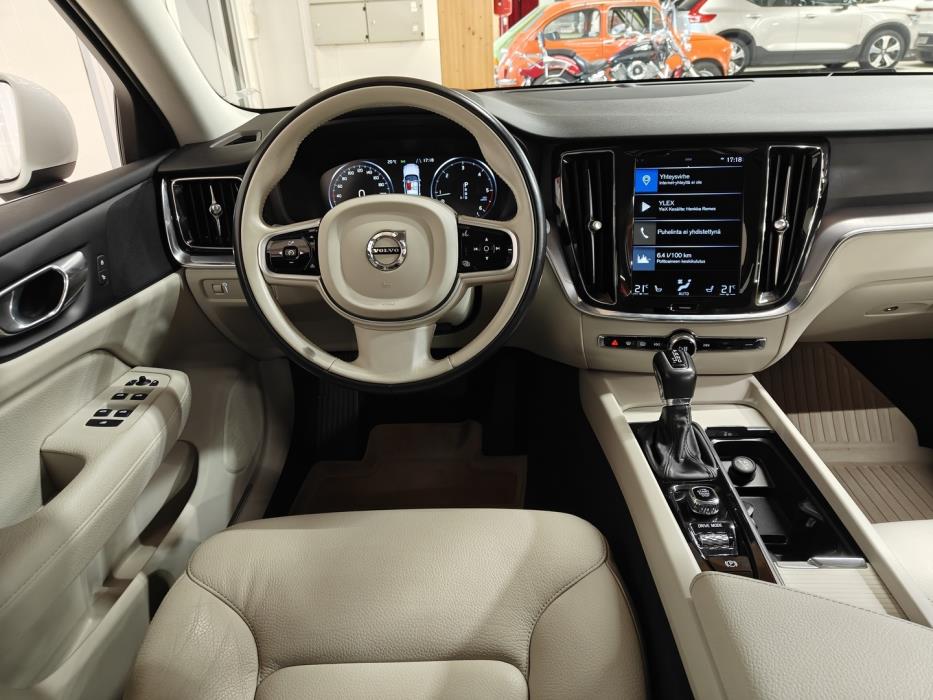 VOLVO V60 2019