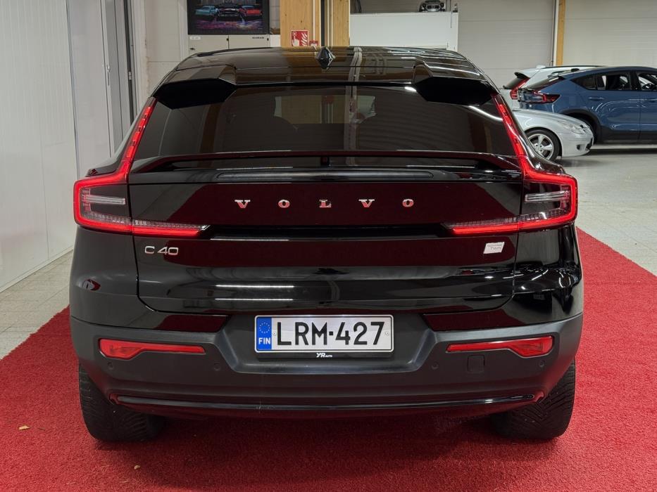 VOLVO C40 2023