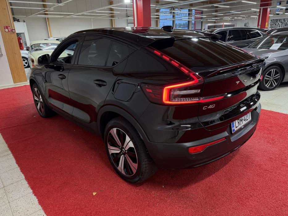 VOLVO C40 2023