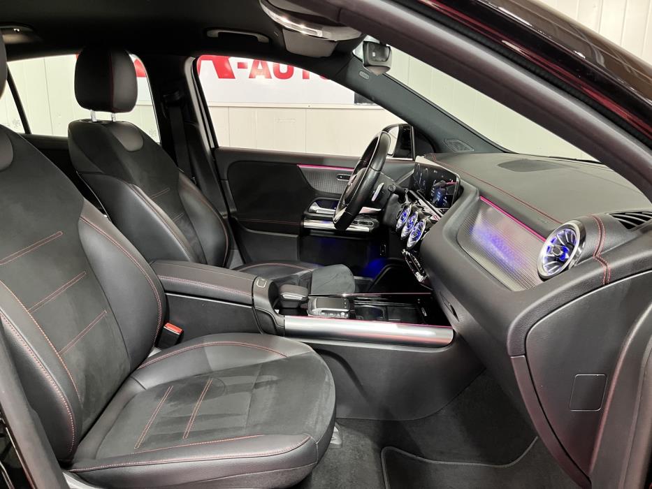 MERCEDES-BENZ EQA 2022