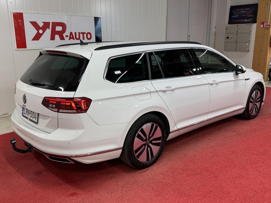 VOLKSWAGEN Passat 2021