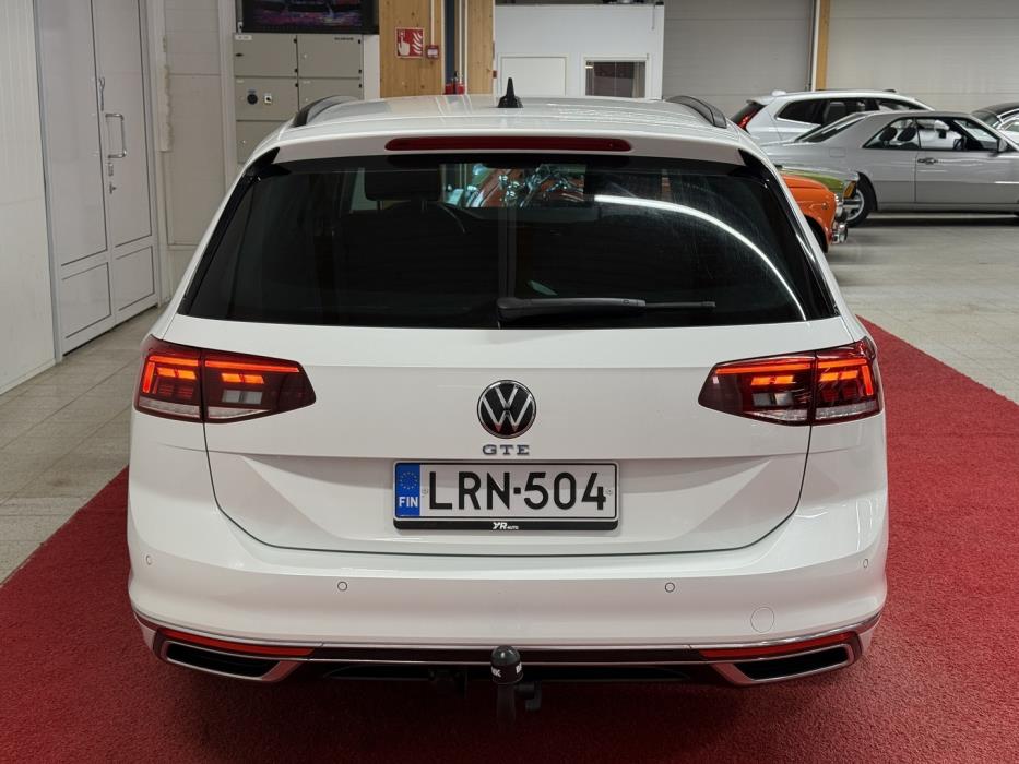 VOLKSWAGEN Passat 2021