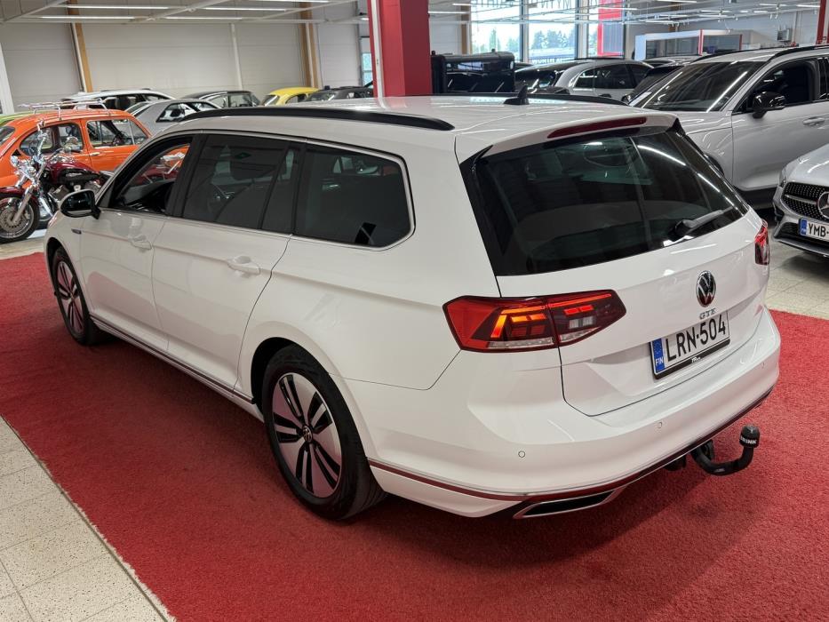 VOLKSWAGEN Passat 2021