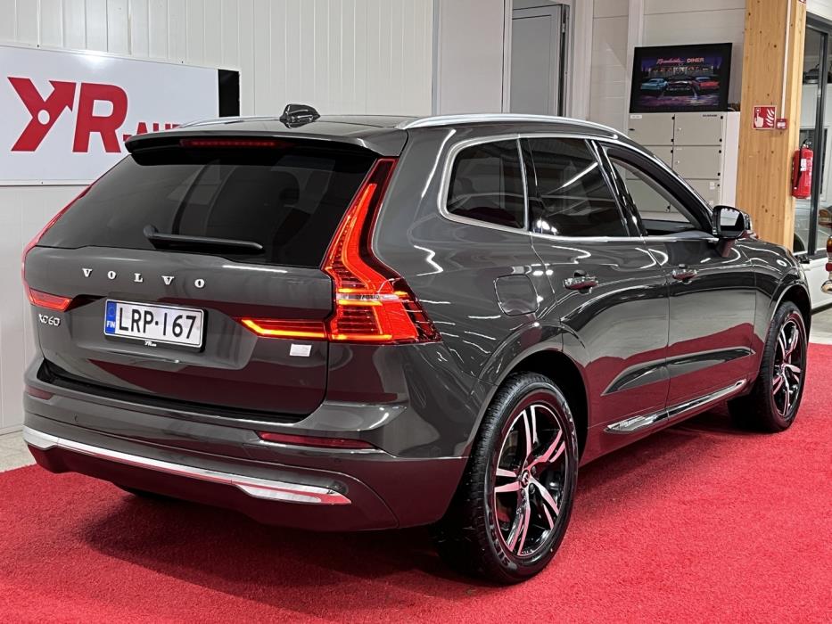 VOLVO XC60 2023