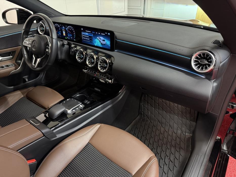 MERCEDES-BENZ CLA 2023