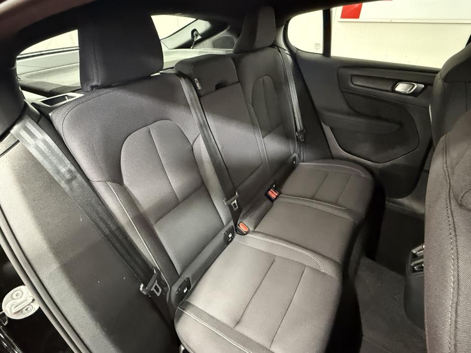 VOLVO C40 2023