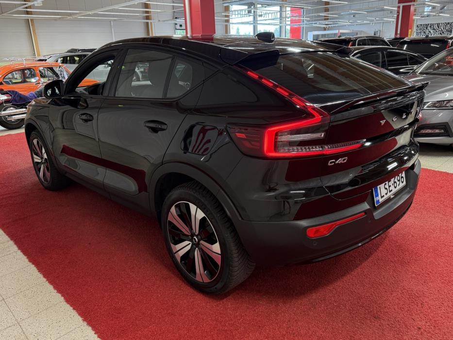 VOLVO C40 2023