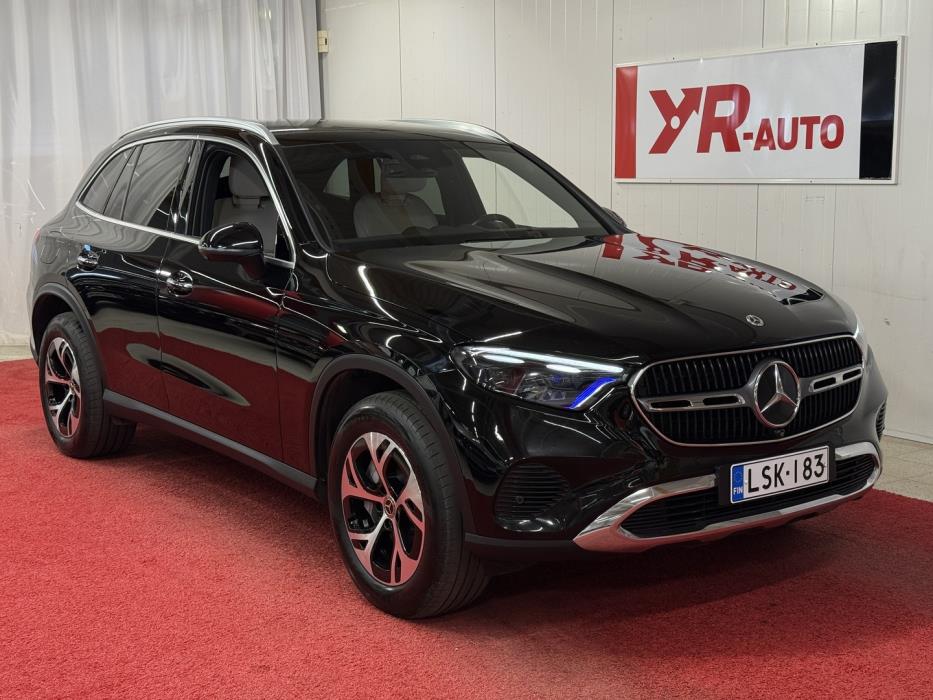 MERCEDES-BENZ GLC 2023