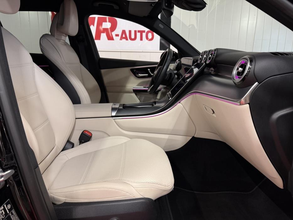 MERCEDES-BENZ GLC 2023