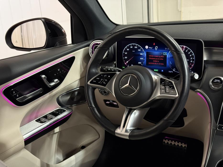 MERCEDES-BENZ GLC 2023