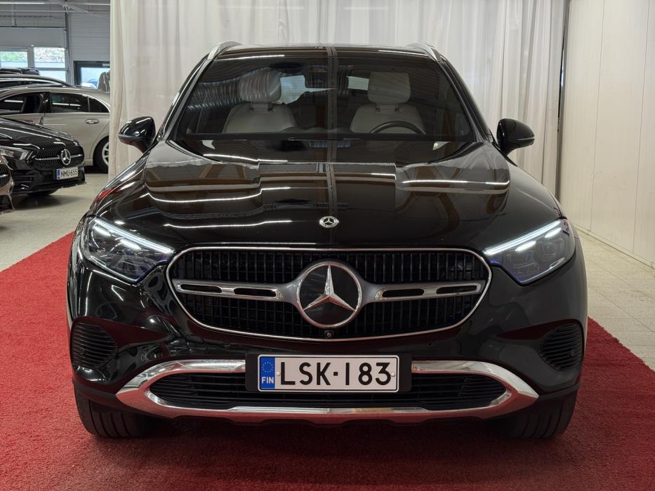 MERCEDES-BENZ GLC 2023