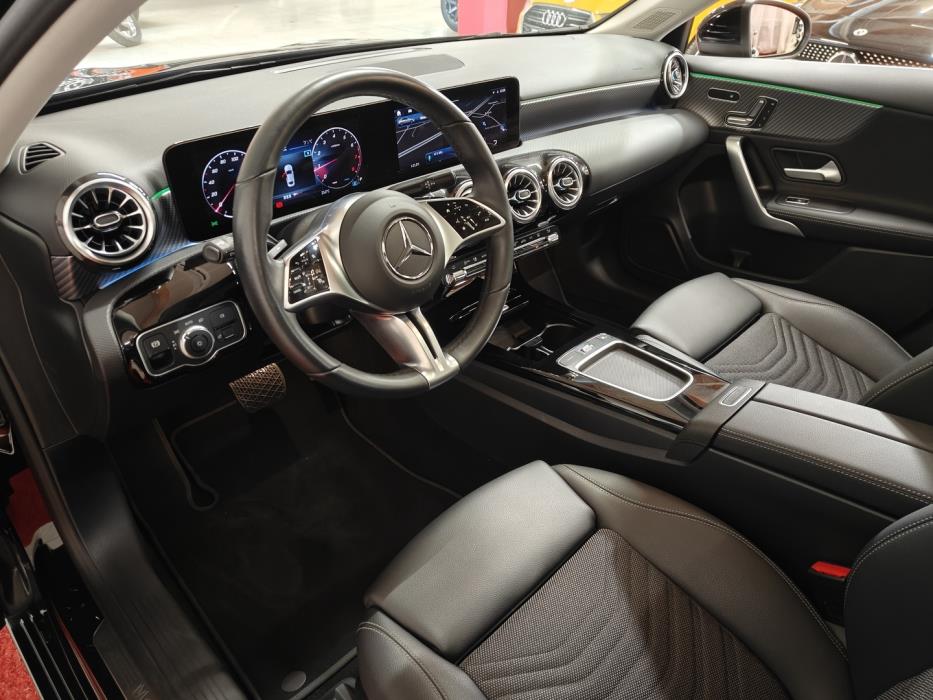 MERCEDES-BENZ A 2023