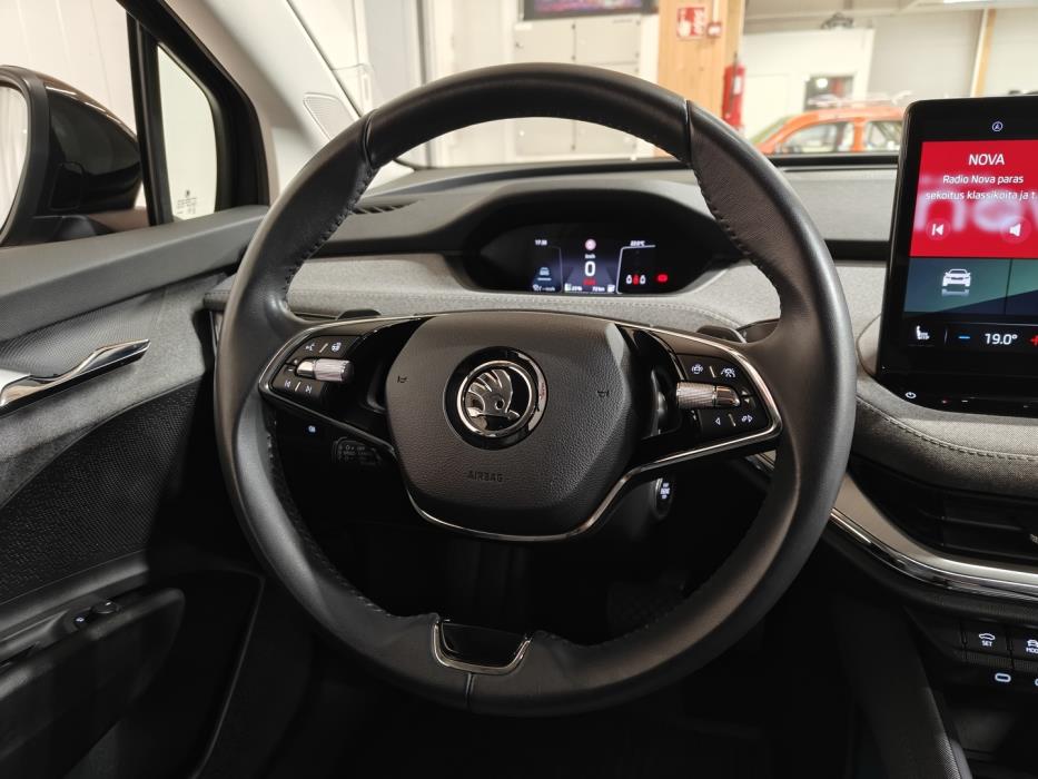 SKODA Enyaq 2023