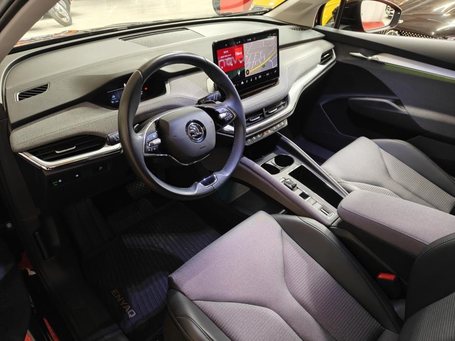 SKODA Enyaq 2023