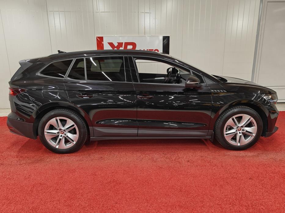 SKODA Enyaq 2023
