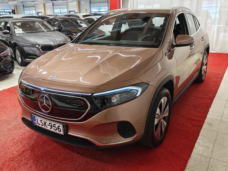 MERCEDES-BENZ EQA 2023