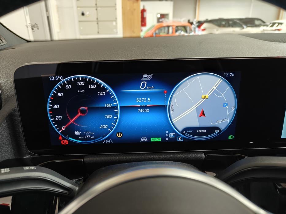 MERCEDES-BENZ EQA 2023