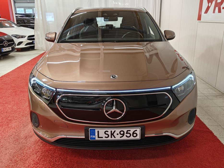 MERCEDES-BENZ EQA 2023