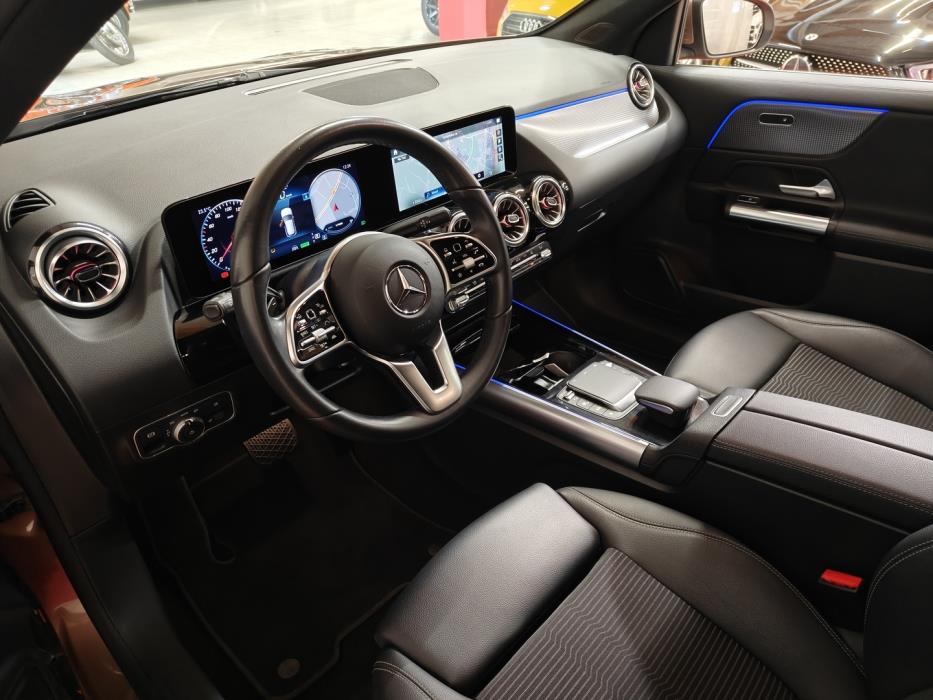 MERCEDES-BENZ EQA 2023