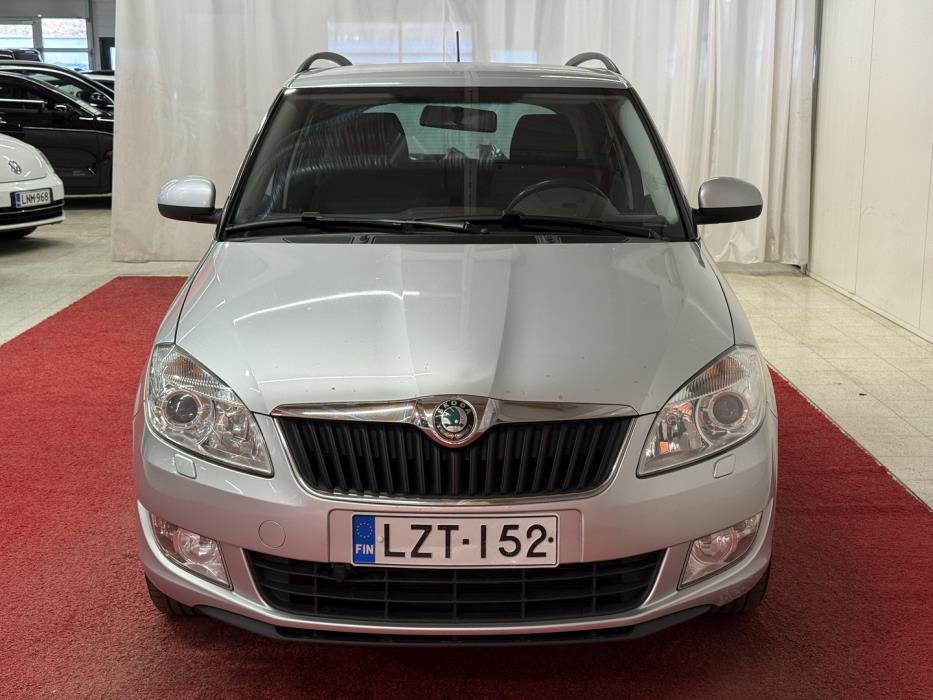 SKODA Fabia 2011
