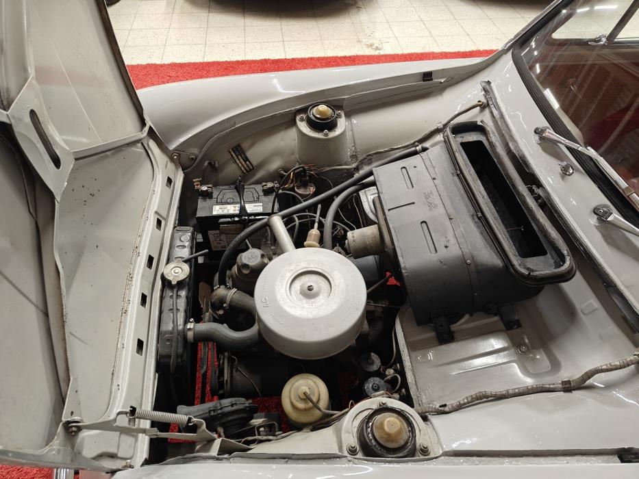 FORD Anglia 1966