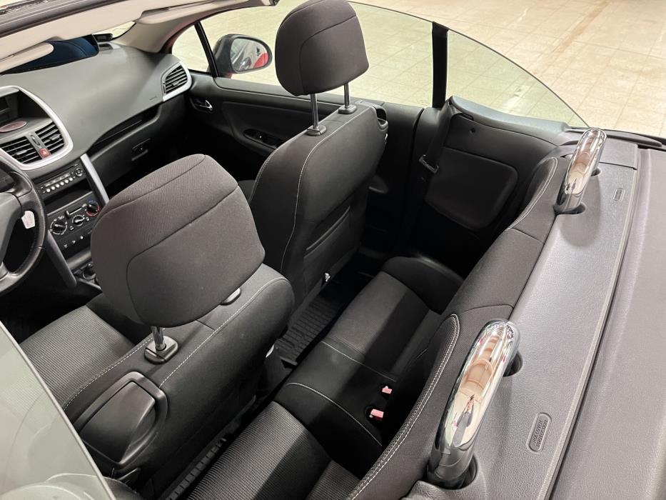PEUGEOT 207 2008