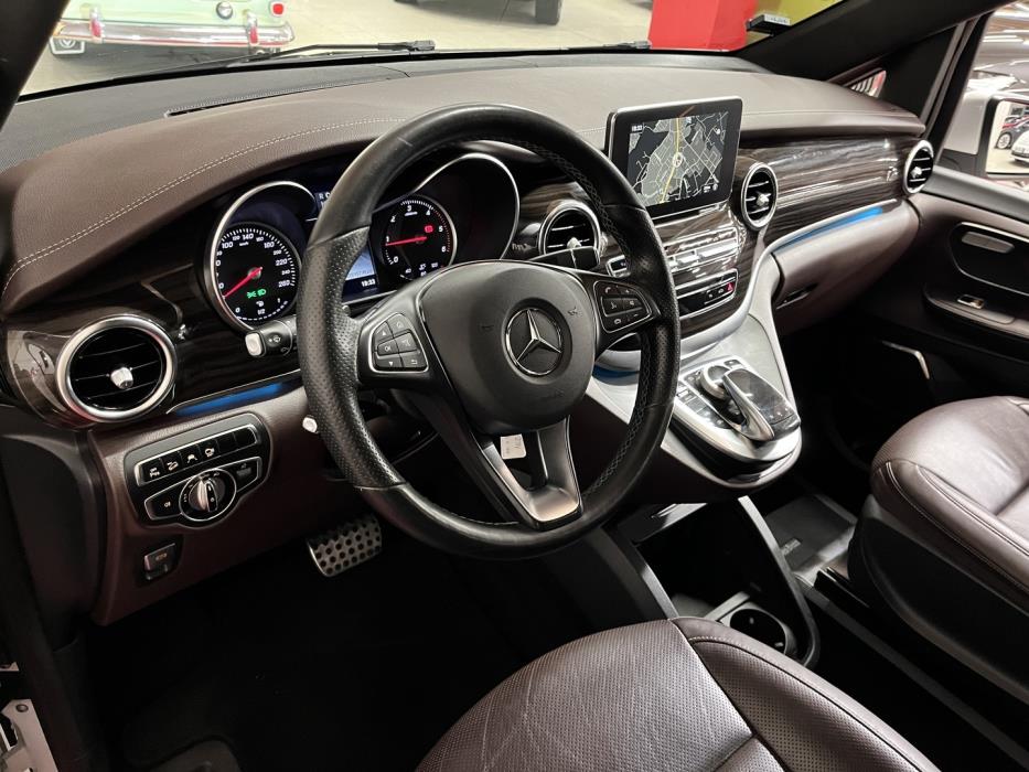 MERCEDES-BENZ V 2016