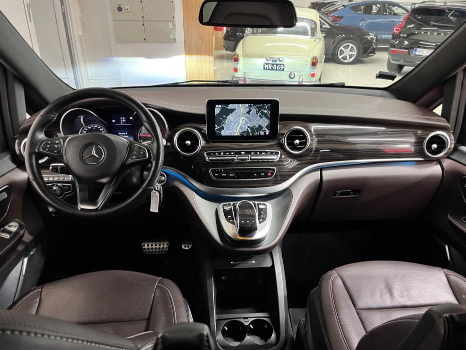 MERCEDES-BENZ V 2016